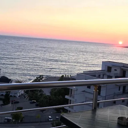Bluemoon Apartment