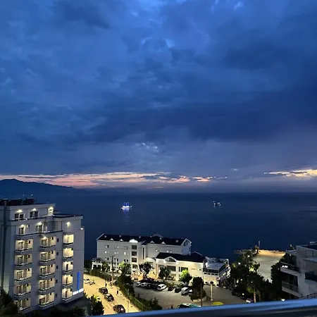 Bluemoon * Sarandë