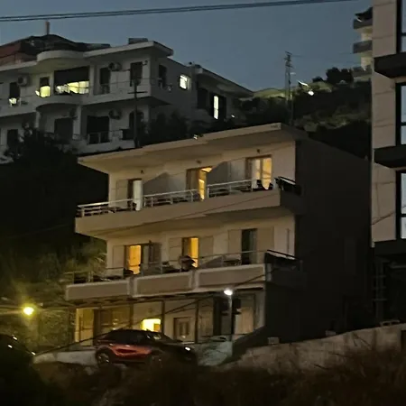 Bluemoon Sarandë